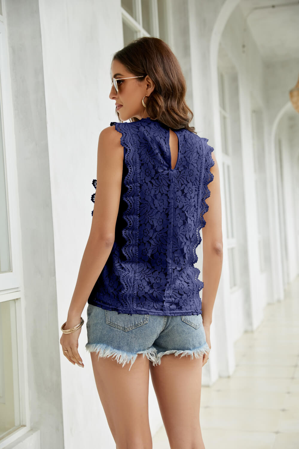 Lace Scalloped Keyhole V-Neck Tank